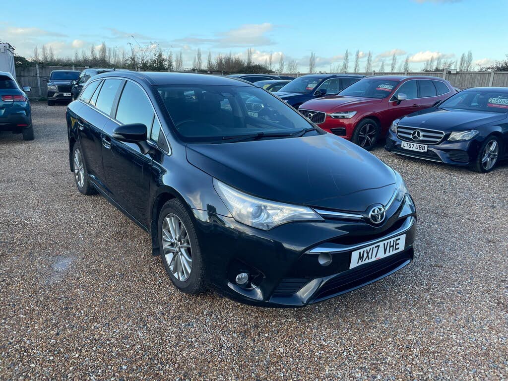 2017 Toyota Avensis 1.6D-4D Business Edition Touring Sports 5d
