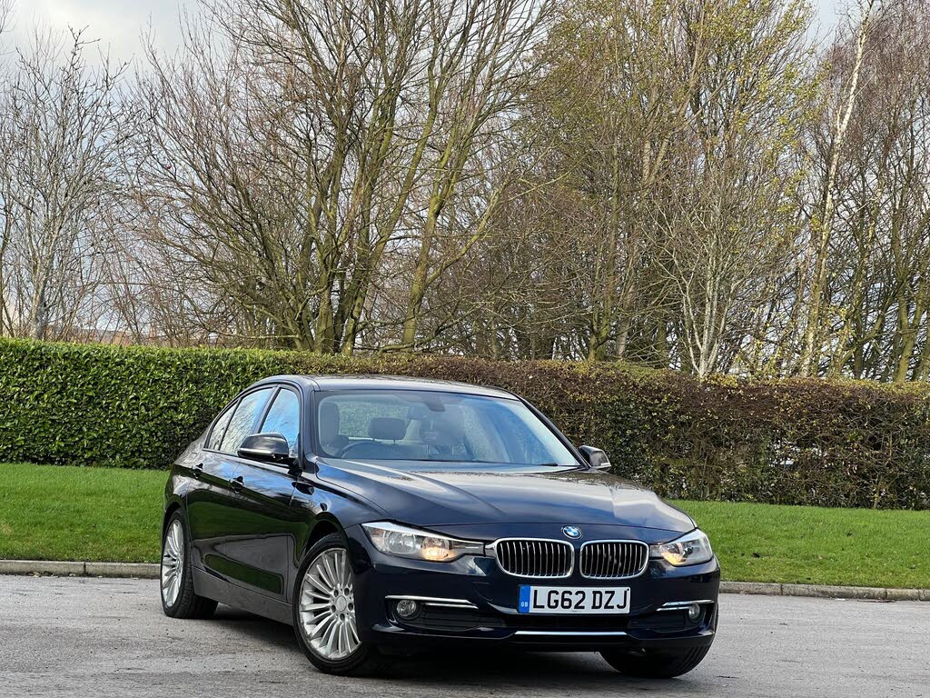 2012 BMW 3 Series 2.0TD 318d Luxury (143bhp) (s/s) Saloon 4d Auto