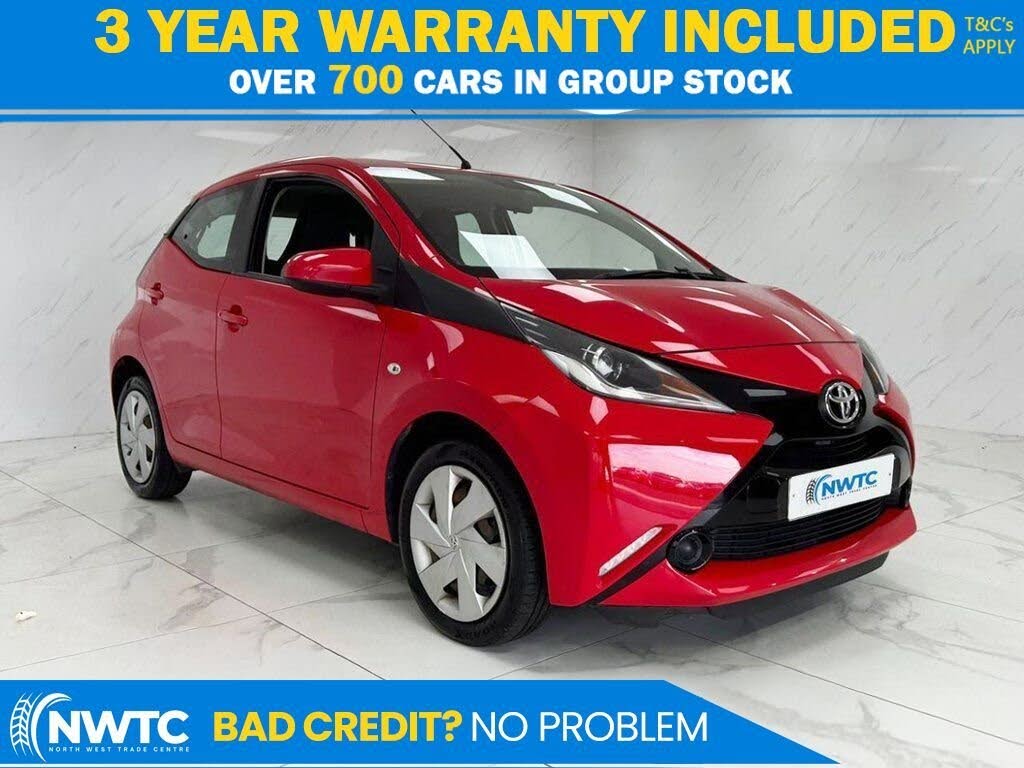 2017 Toyota AYGO 1.0 VVT-i x-play (71bhp) 5d x-shift