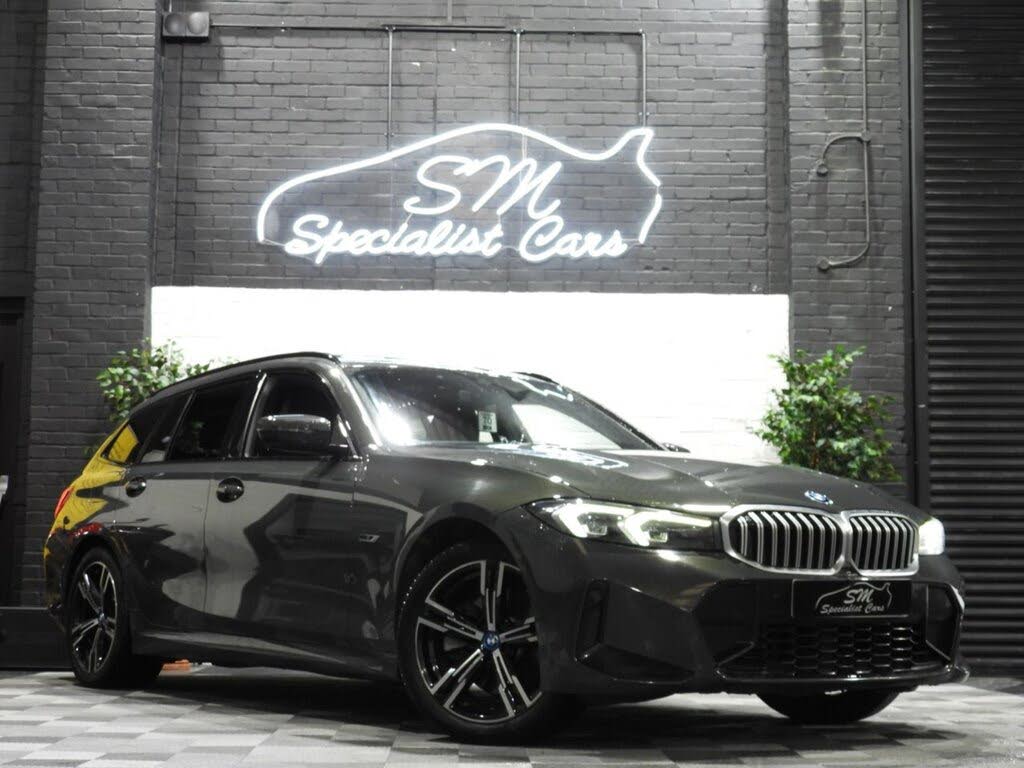 2022 BMW 3 Series 2.0 330e xDrive M Sport Touring 5d