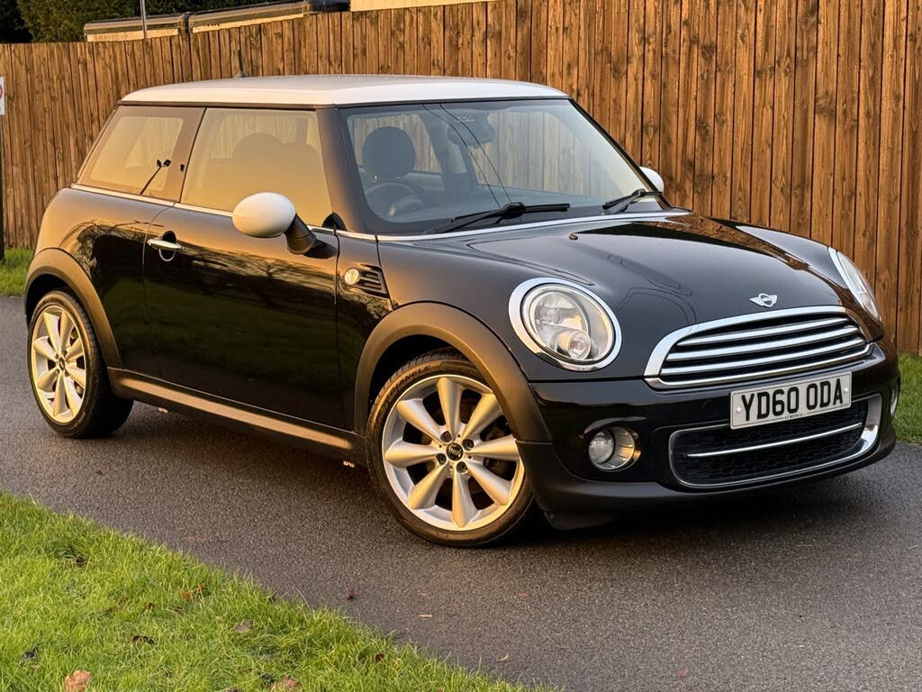 2010 MINI Mini 1.6TD Cooper D (112bhp) Hatchback 3d 1598cc