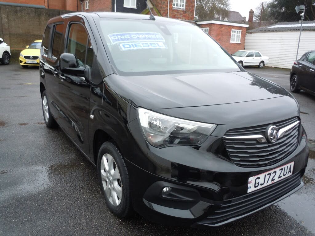 2022 Vauxhall Combo Life 1.5 SE (100ps)