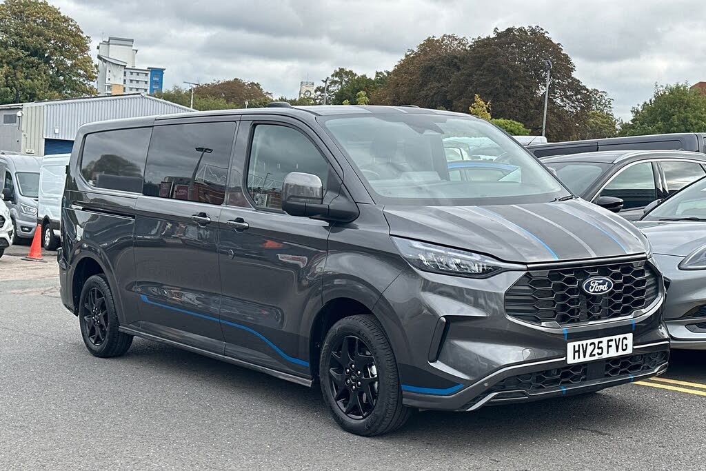 2025 Ford Transit Custom 2.0TDCi 320 L2H1 Sport (170PS)(EU6e) Double Cab-in-Van 1996cc auto