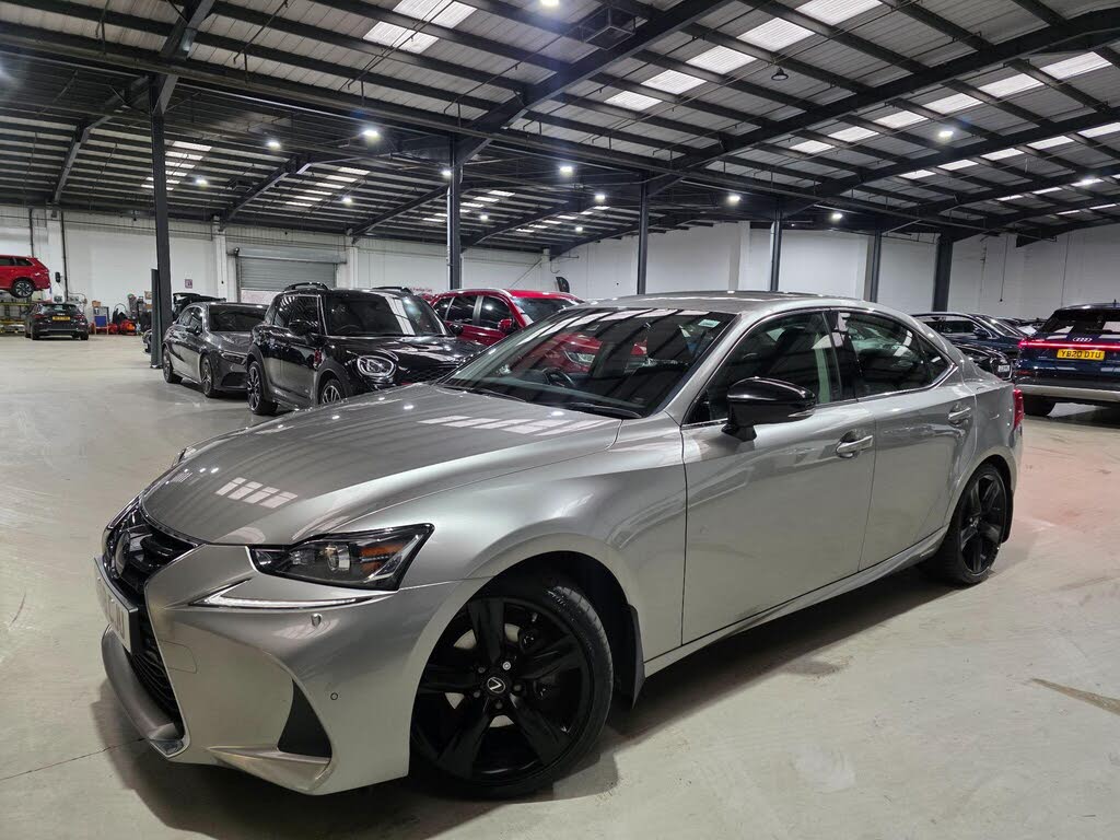 2019 Lexus IS 300h 2.5 IS (Sport Pack)