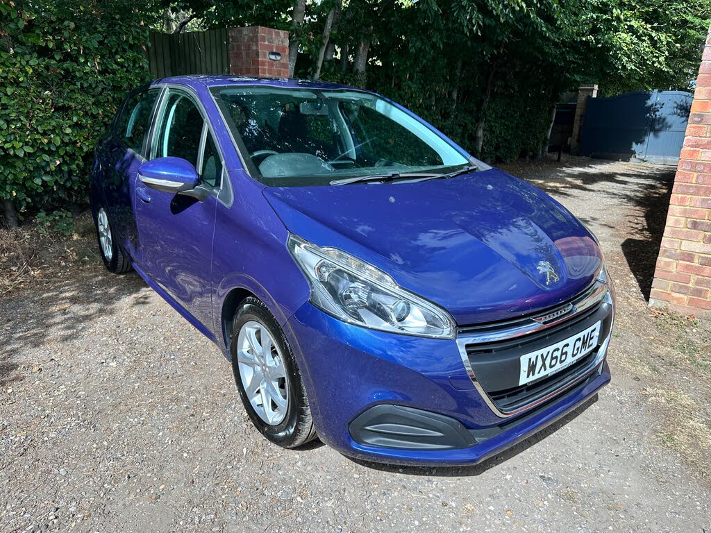 2016 Peugeot 208 1.6BlueHDi Active 5d