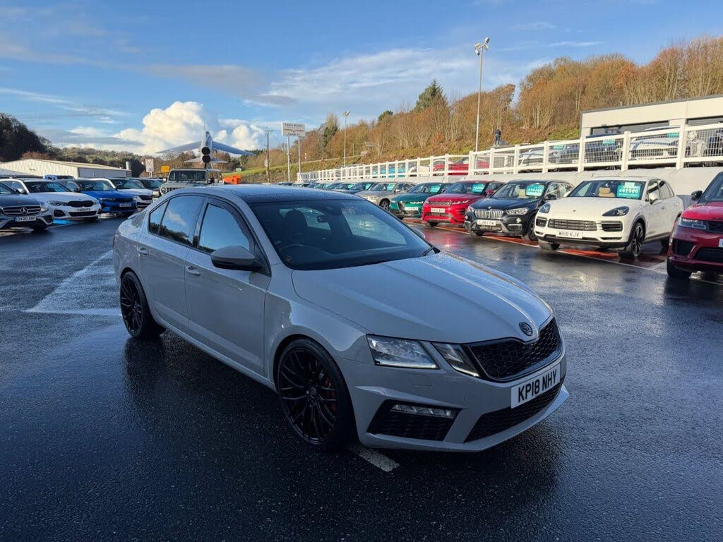2018 Skoda Octavia 2.0 TSI vRS (230ps) Hatchback DSG