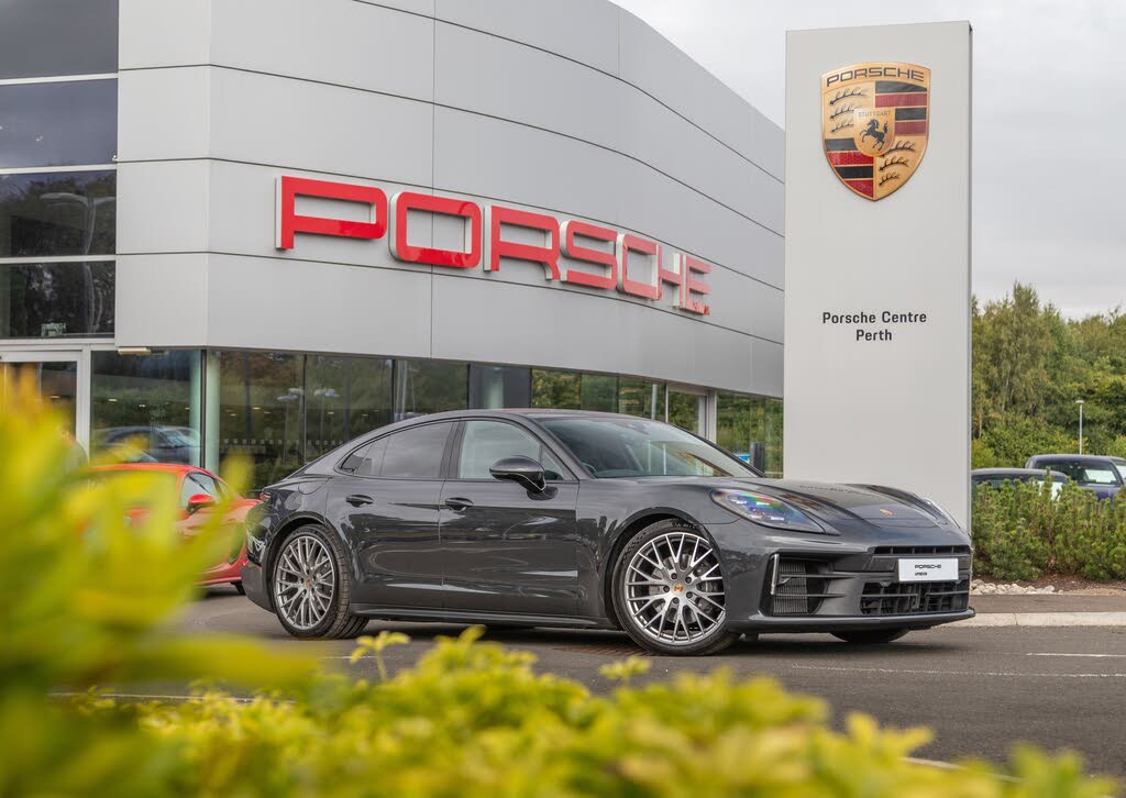2024 Porsche Panamera 3.0 (353ps) RWD