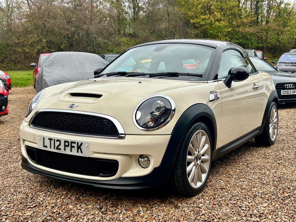 2012 MINI Mini 1.6 Cooper S (Avenue) Coupe 3d