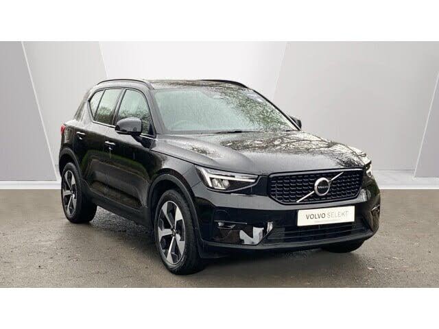 2025 Volvo XC40 2.0 B4 Plus
