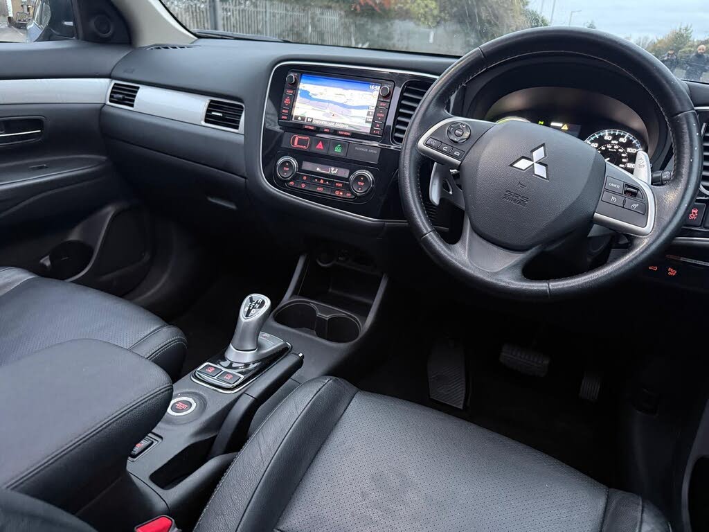 2015 Mitsubishi Outlander 2.0 GX4h PHEV