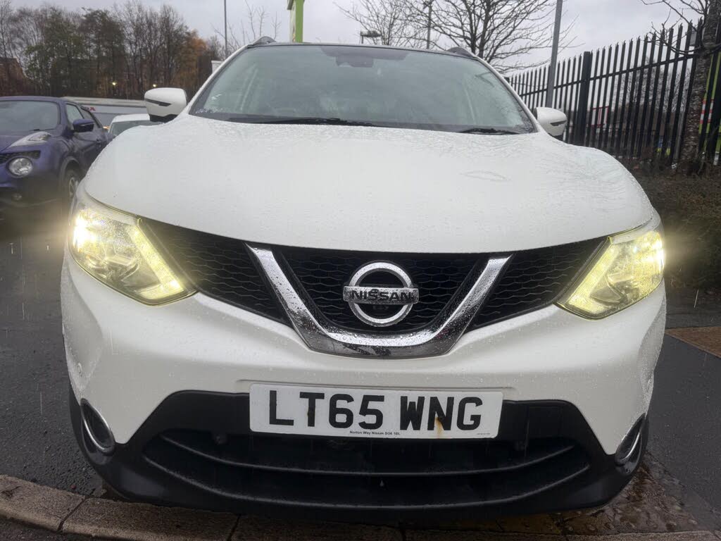 2015 Nissan Qashqai 1.6dCi Tekna Xtronic CVT