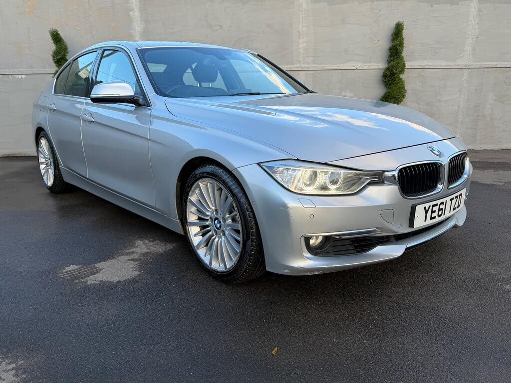 2012 BMW 3 Series 2.0 328i Luxury Saloon 4d auto