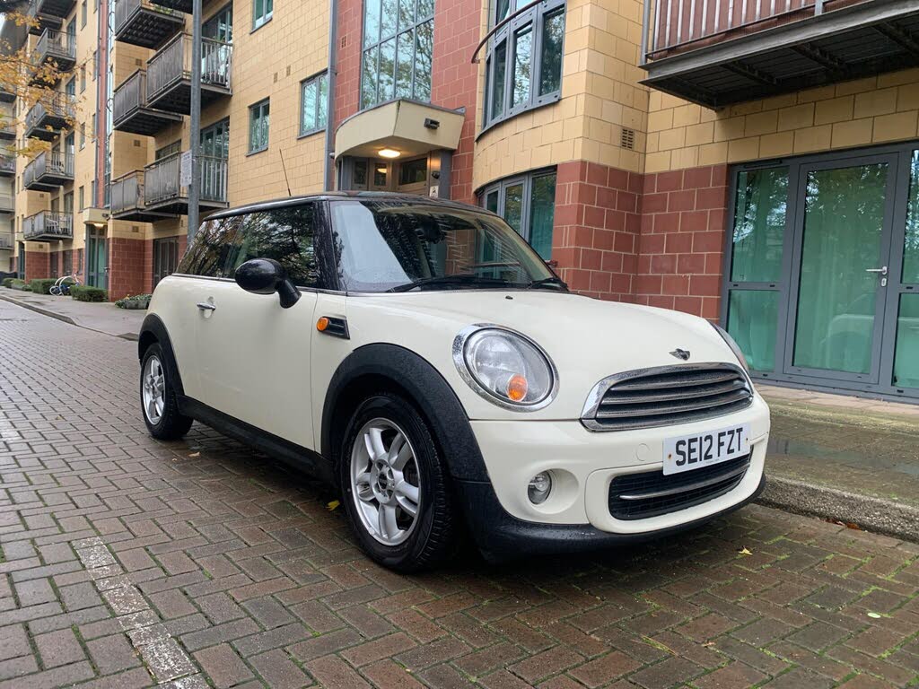 2012 MINI Mini 1.6 Cooper (122bhp) Hatchback 3d