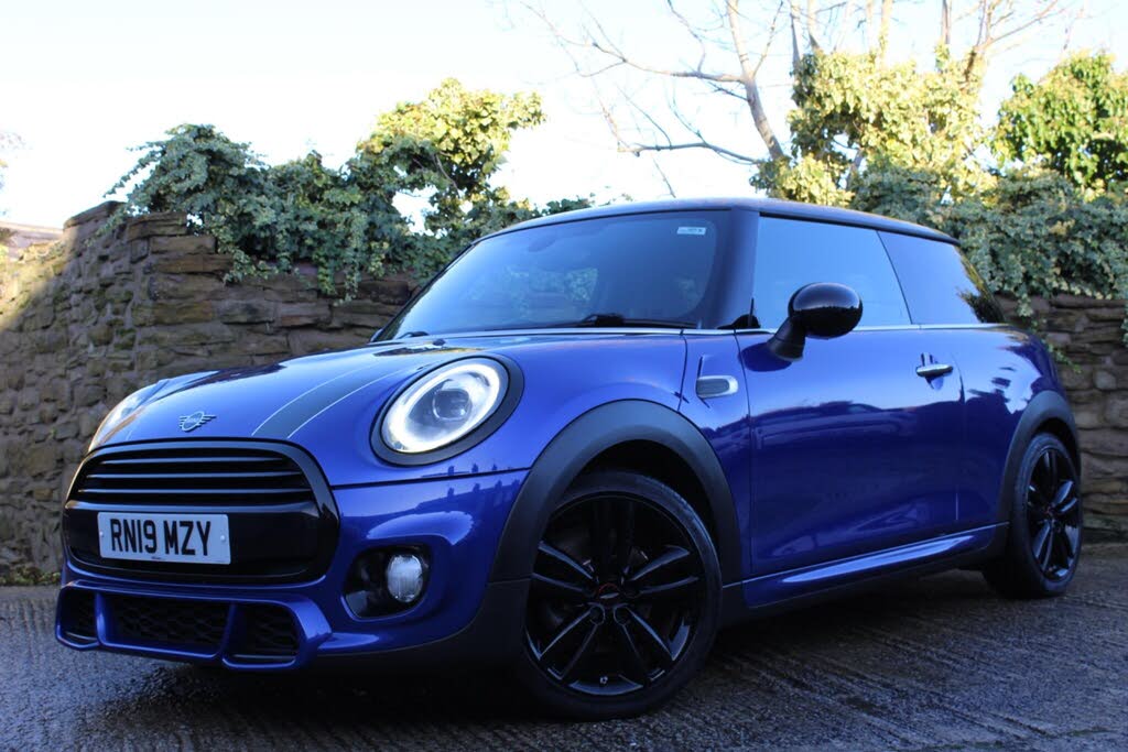 2019 MINI Mini 1.5 Cooper Sport Hatchback 3d
