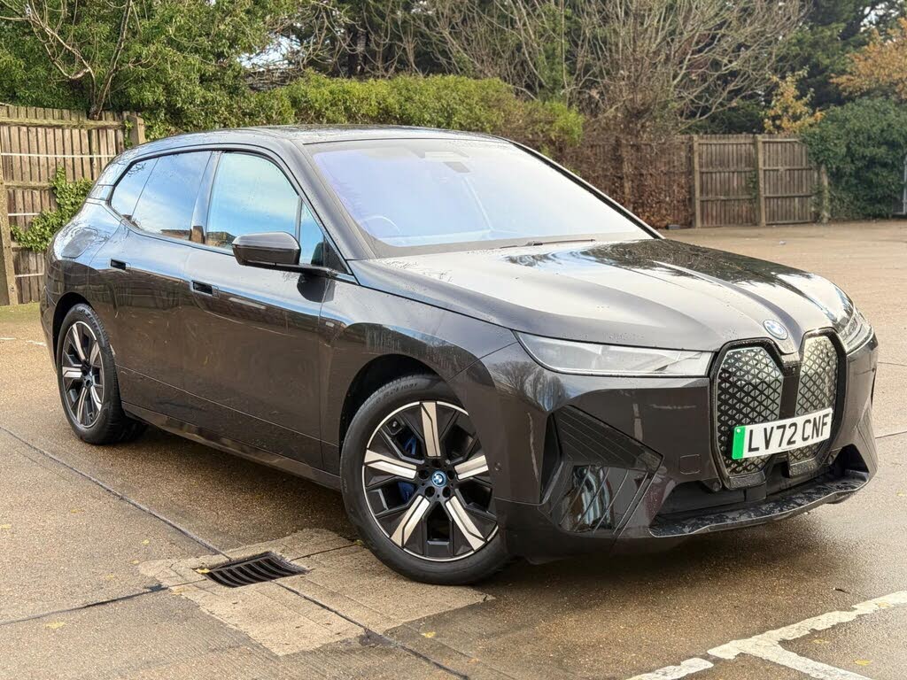 2022 BMW iX E xDrive 40 M Sport Edition