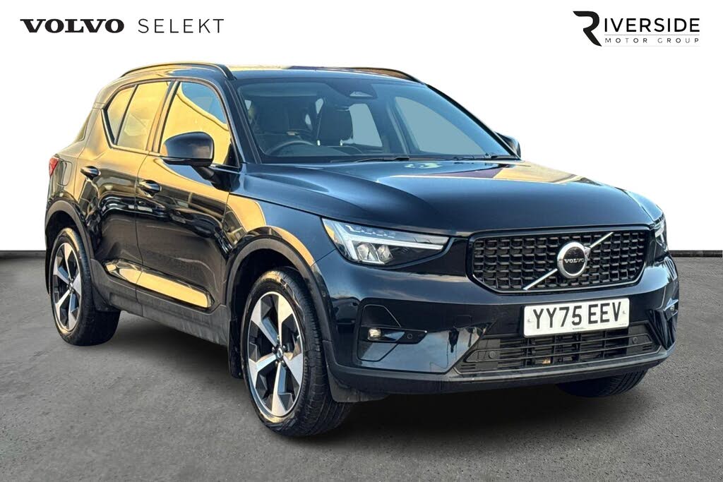 2025 Volvo XC40 2.0 B3 Plus Pro