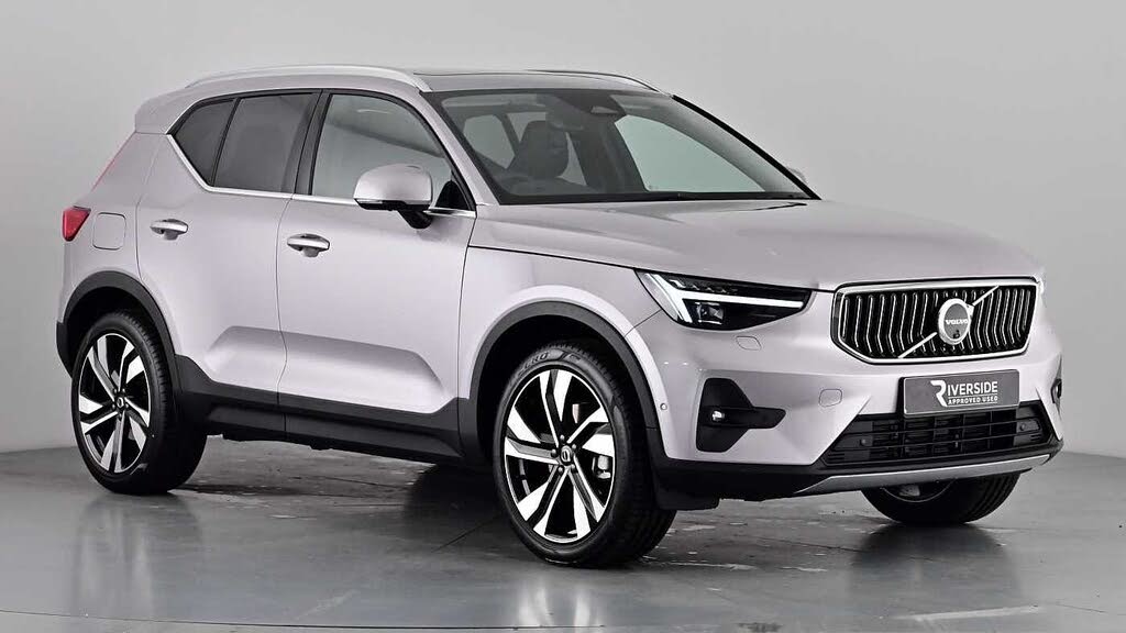 2025 Volvo XC40 2.0 B4 Ultra (Bright