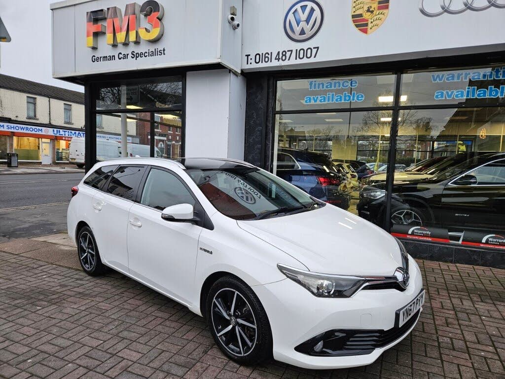 2017 Toyota Auris 1.8 VVT-i HSD Design (TSS) Estate