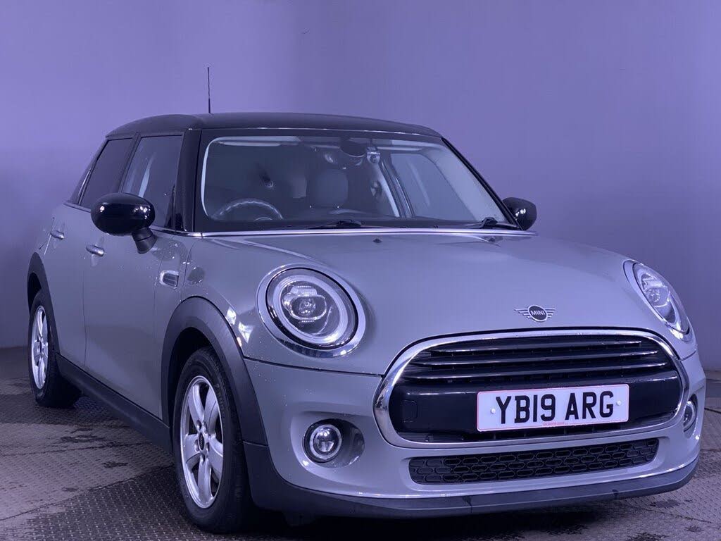 2019 MINI Mini 1.5 Cooper Classic Hatchback 5d Auto