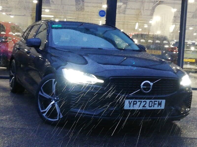 2022 Volvo V60 2.0 B4 Ultimate Station Wagon