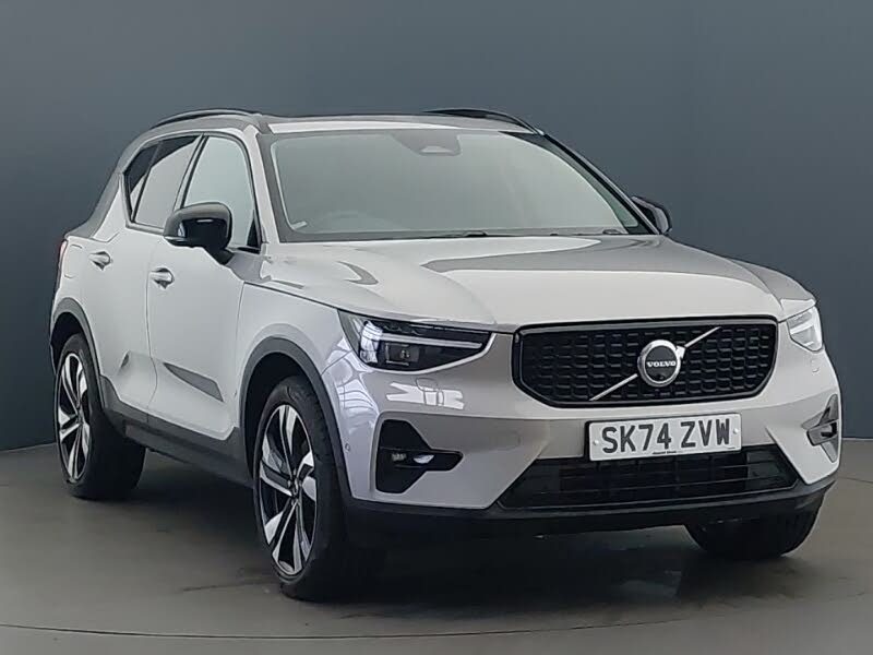 2024 Volvo XC40 2.0 B4 R-Design Pro