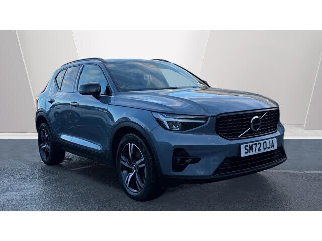 2022 Volvo XC40 2.0 B3 Plus