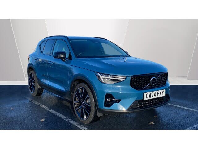 2025 Volvo XC40 2.0 B3 Ultra (Bright