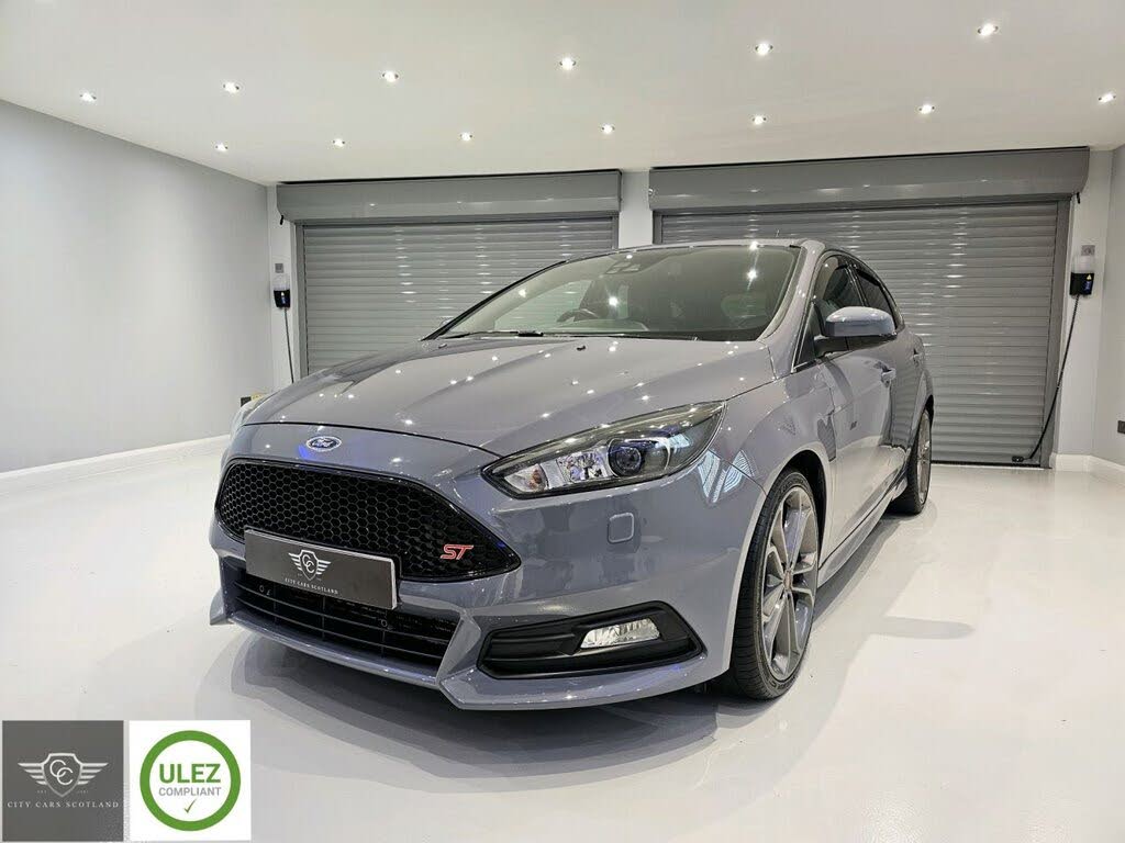 2016 Ford Focus 2.0T ST3 Hatchback