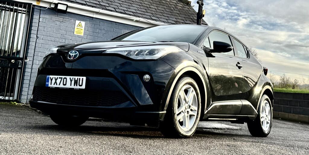 2020 Toyota C-HR 1.8 VVT-i Icon (Parking Pack)