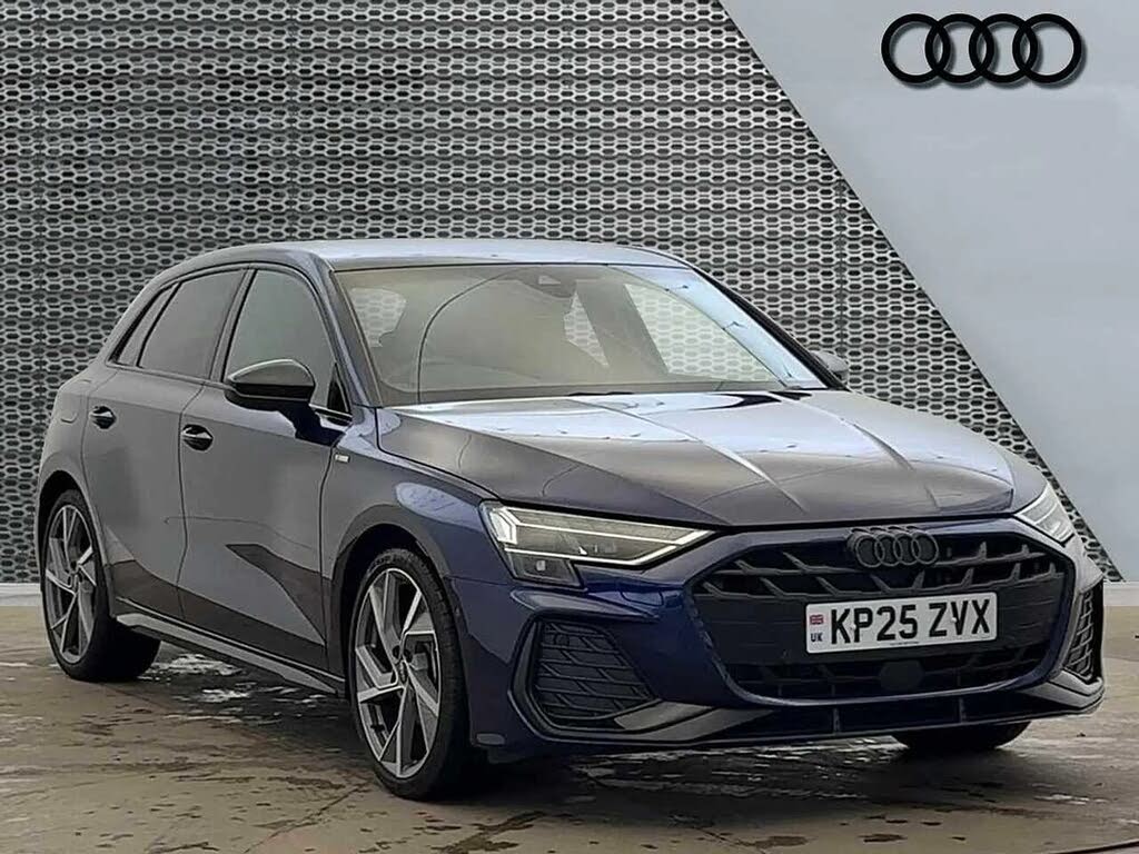 2025 Audi A3 1.5 35 TFSI Black Edition Sportback 5d