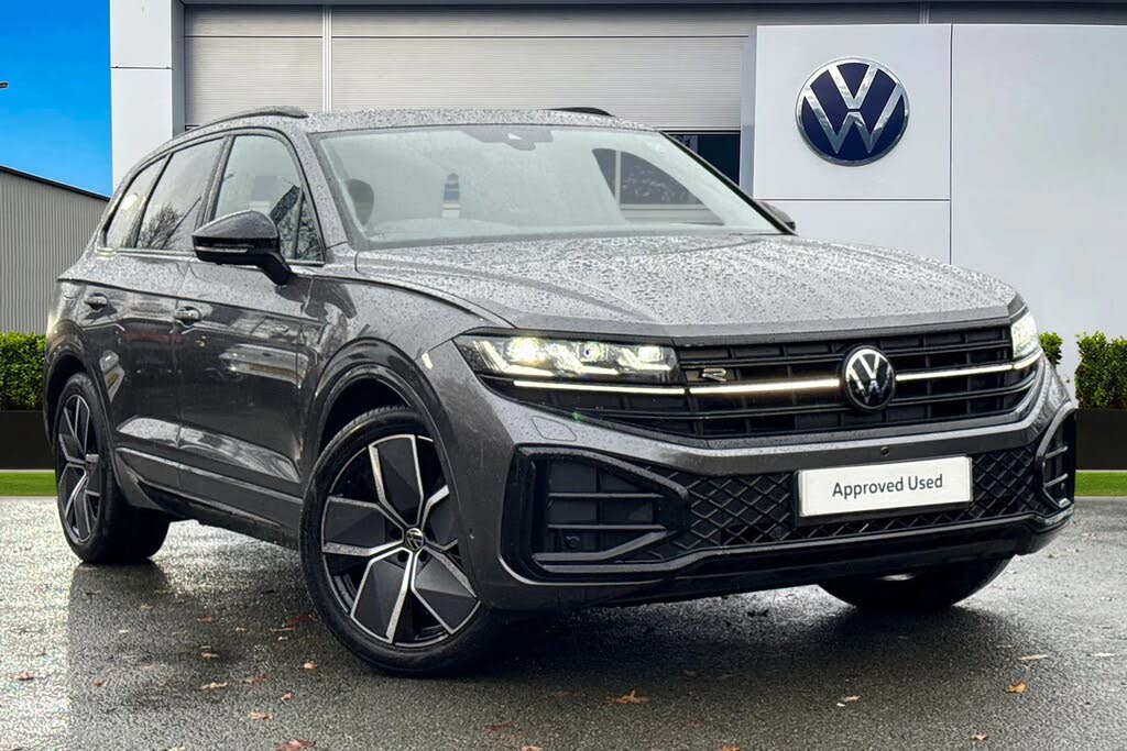 2025 Volkswagen Touareg 3.0TDI Black Edition (286ps)