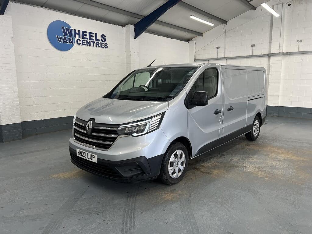 2023 Renault Trafic 2.0dCi LL30 130 Business+ Panel
