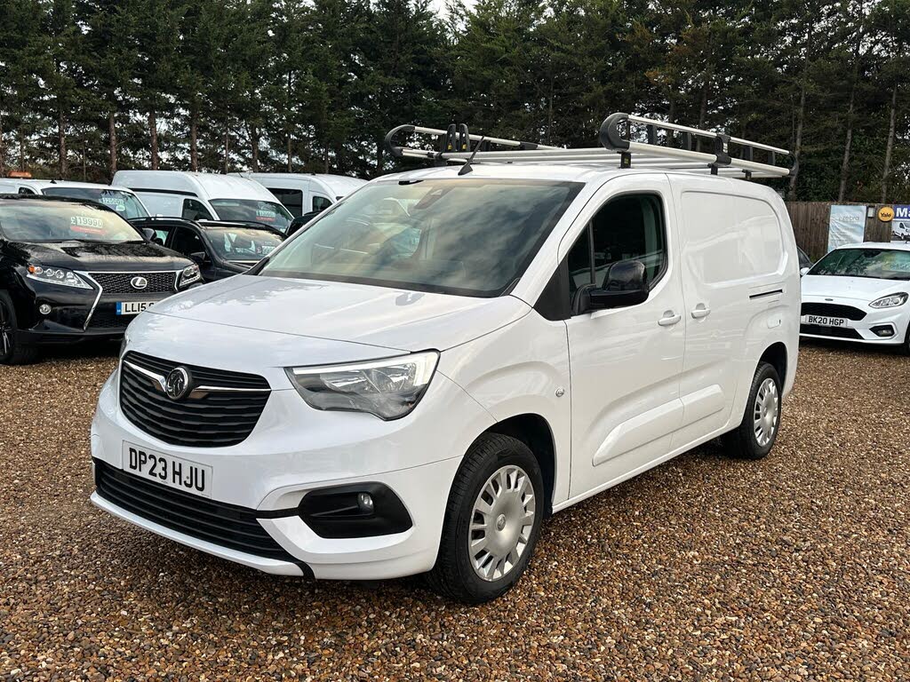 2023 Vauxhall Combo 1.5CDTi Pro 2300 (100PS)(Eu6d) Pro L2H1