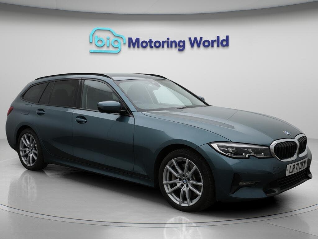 2021 BMW 3 Series 2.0 330e Sport Pro Touring 5d