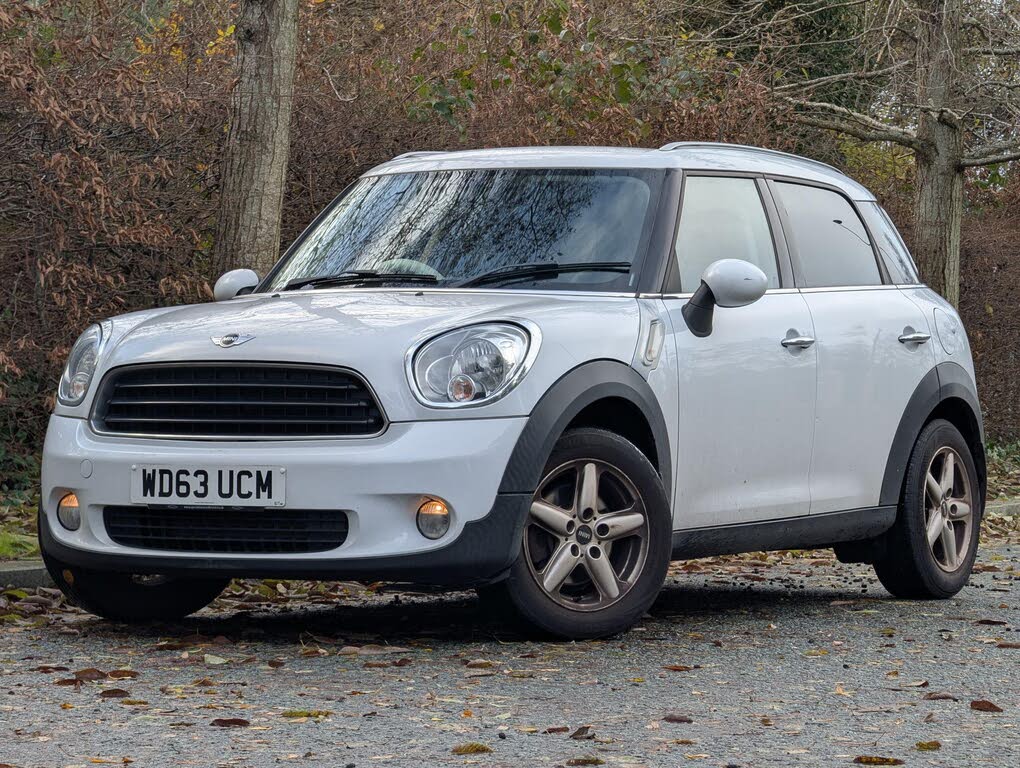 2013 MINI Mini Countryman 1.6TD One D (Salt)