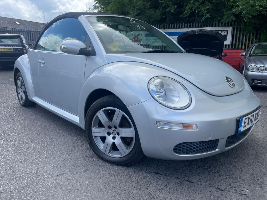 2010 Volkswagen Beetle 1.6 Luna Cabriolet 2d
