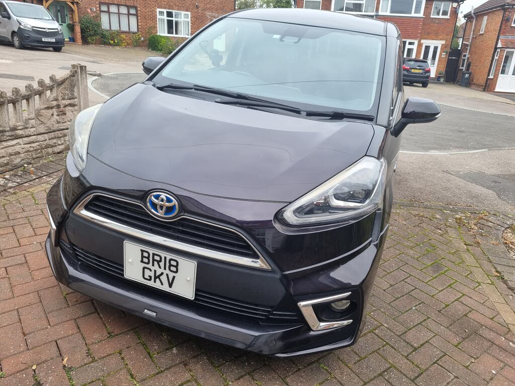 2018 Toyota Sienta 1.5 Hybrid Auto