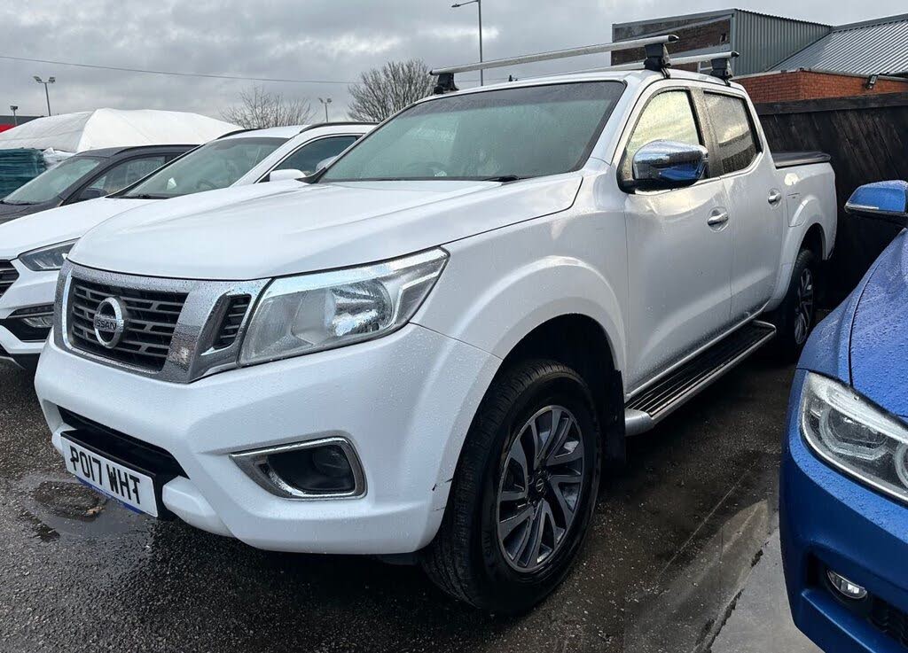 2017 Nissan Navara 2.3dCi Acenta +