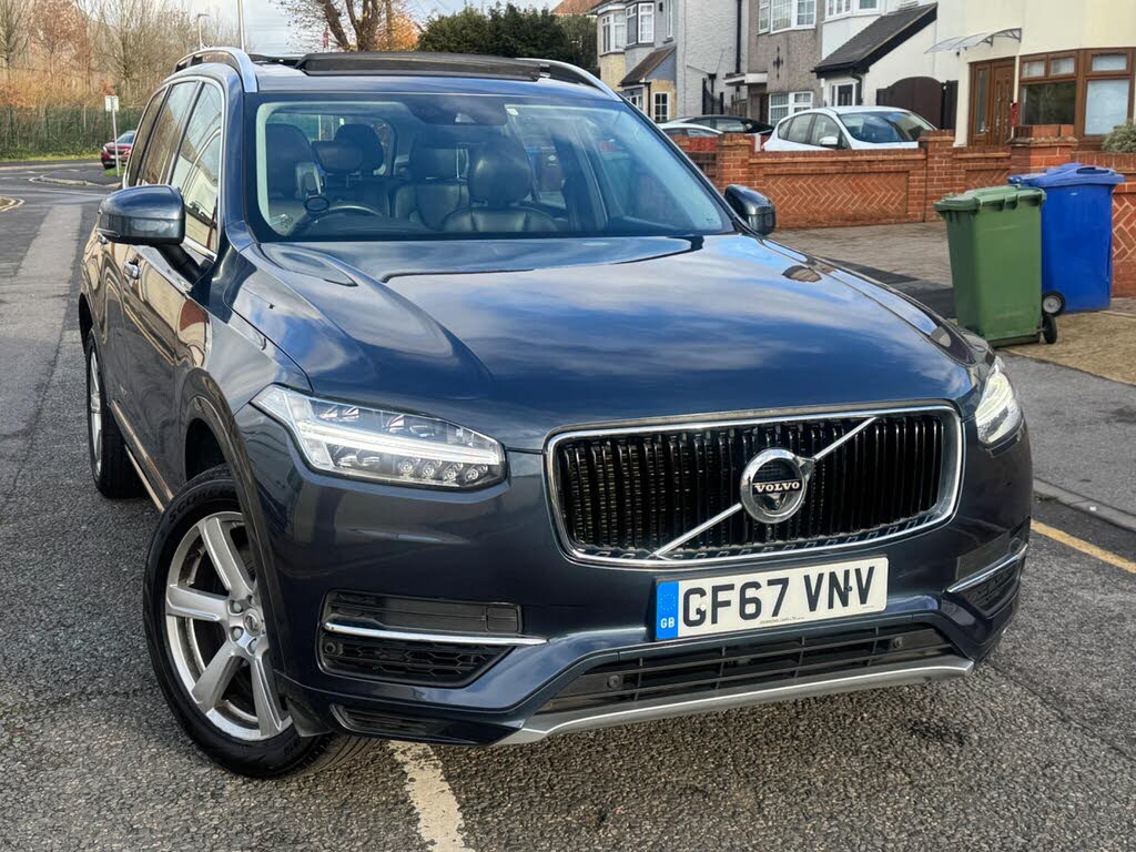 2017 Volvo XC90 2.0 T8 Momentum Pro Hybrid