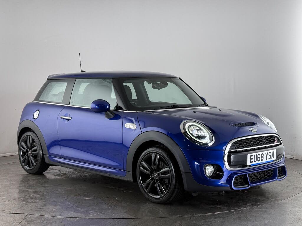 2018 MINI Mini 2.0 Cooper S Classic (s/s) Hatchback 3d
