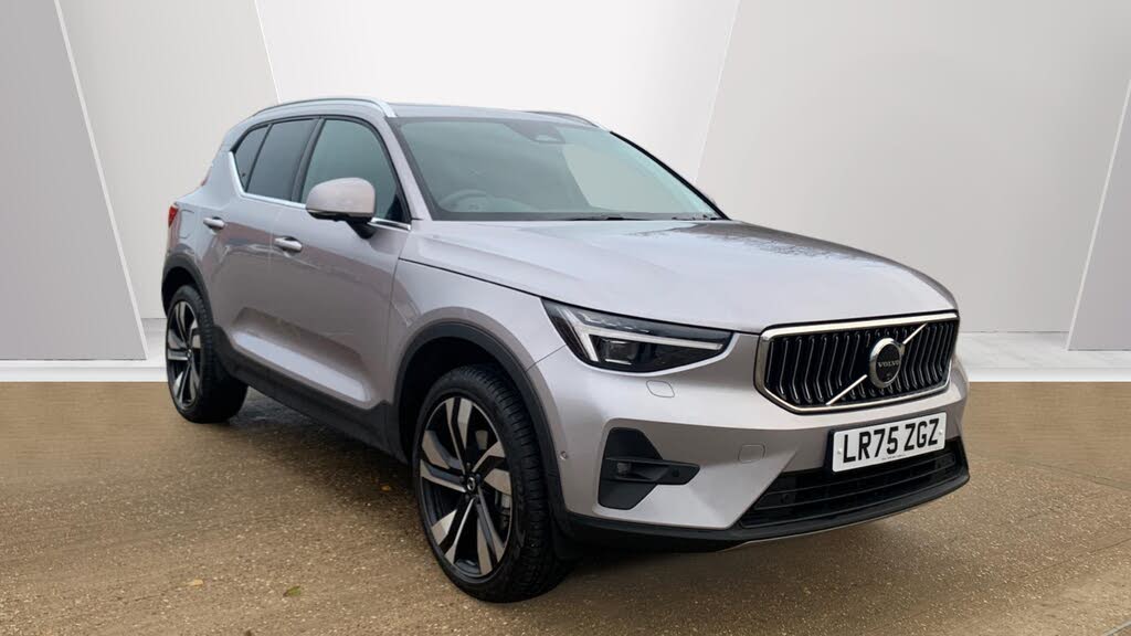 2025 Volvo XC40 2.0 B4 Ultra (Bright