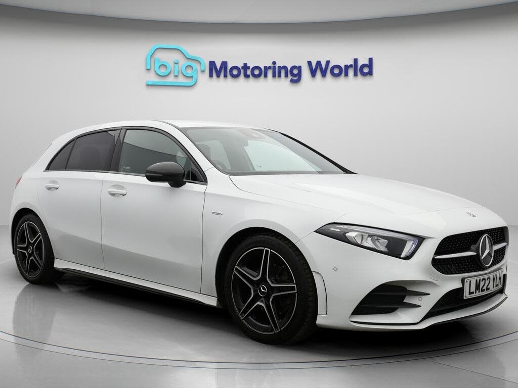 2022 Mercedes-Benz A-Class 1.3 A200 AMG Line Executive Edition Hatchback 5d 7G-DCT