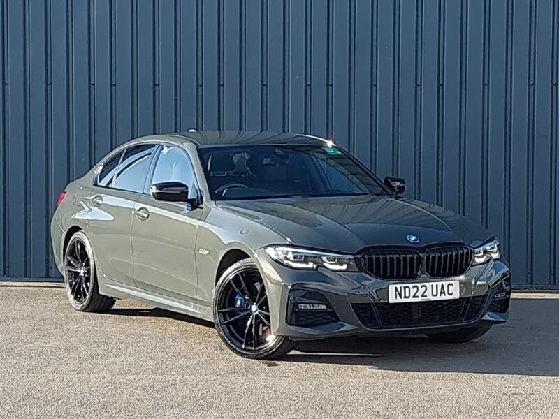 2022 BMW 3 Series 2.0 330e xDrive M Sport Pro Edition Saloon 4d