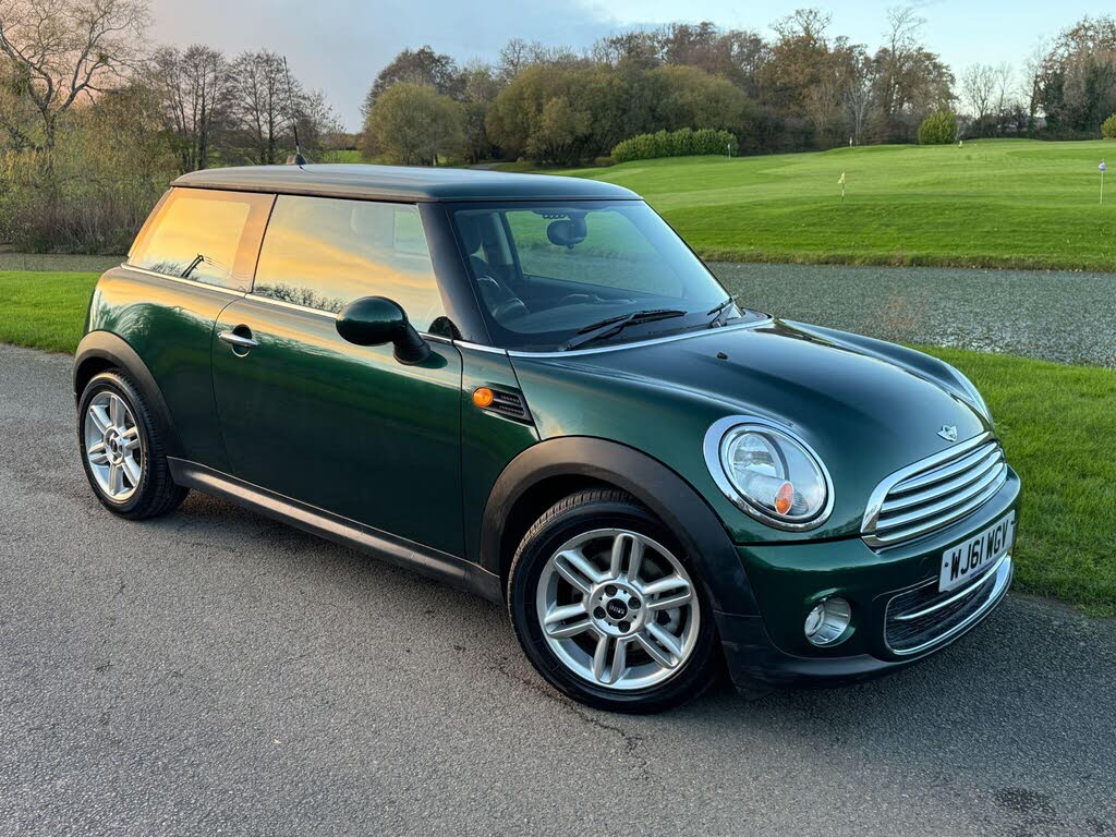 2011 MINI Mini 1.6TD Cooper D (112bhp) Hatchback 3d 1598cc