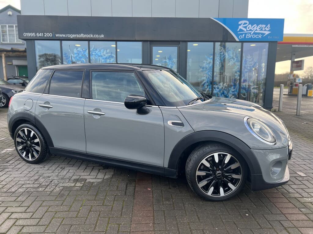 2019 MINI Mini 1.5 Cooper Exclusive (134bhp) Hatchback 5d Auto