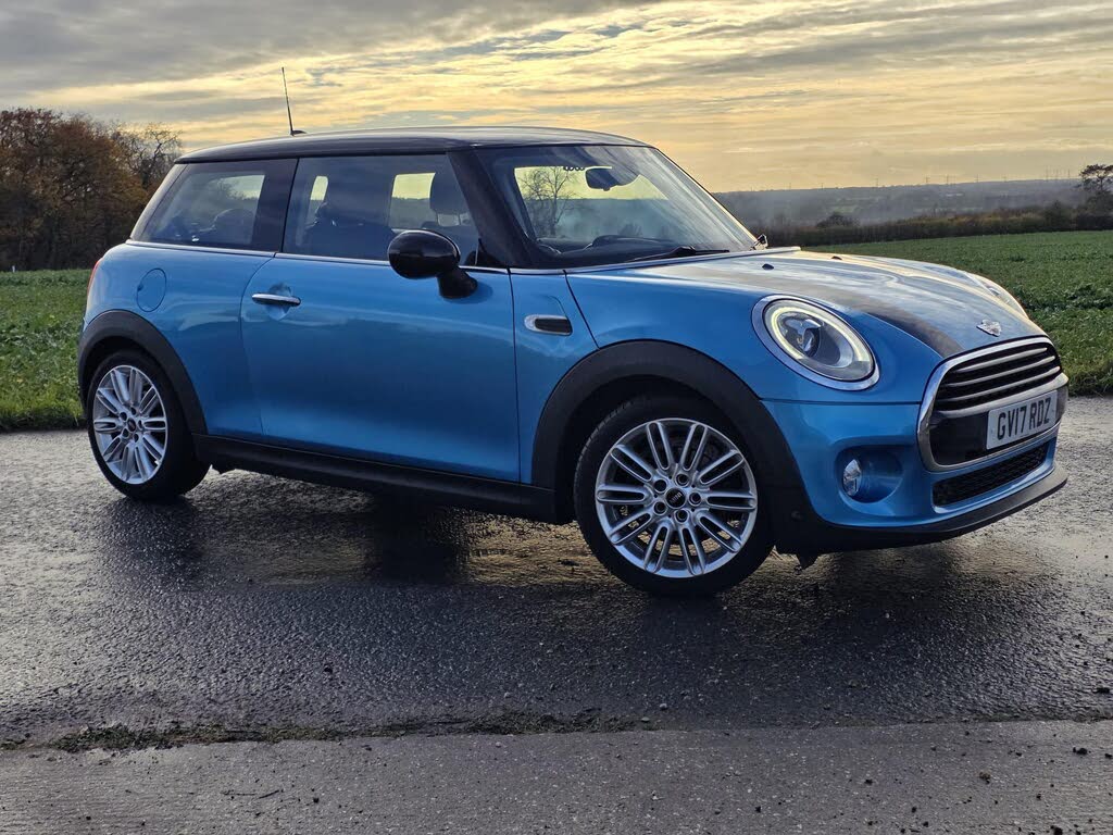2017 MINI Mini 1.5 Cooper (s/s) Hatchback 3d Auto