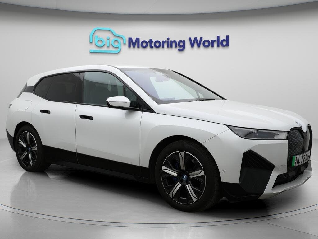 2022 BMW iX E xDrive 40 M Sport