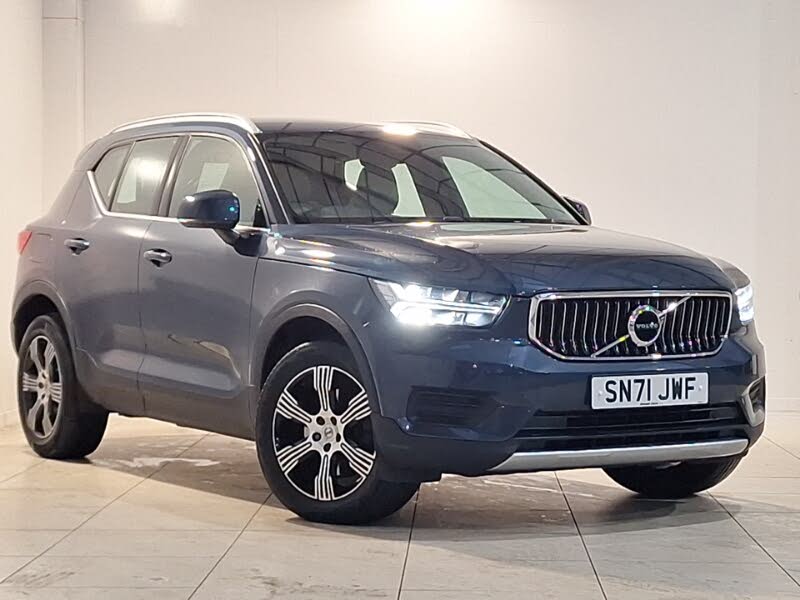 2021 Volvo XC40 2.0 B4 Inscription (194bhp) Auto