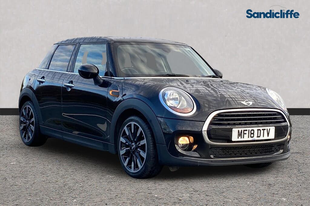2018 MINI Mini 1.5 Cooper Series II (s/s) Hatchback 5d