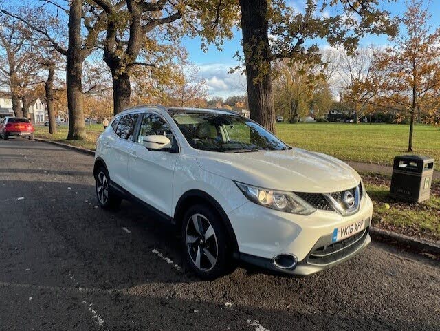 2016 Nissan Qashqai 1.5dCi N-Connecta